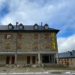 Отель Tauell 2*