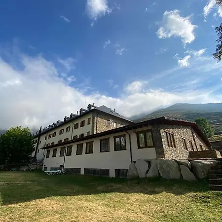 Tauell Hotel