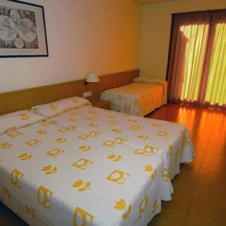 Tauell Hotel 2*