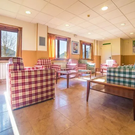 Tauell Hotel 2*