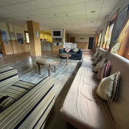 Tauell Hotel 2*