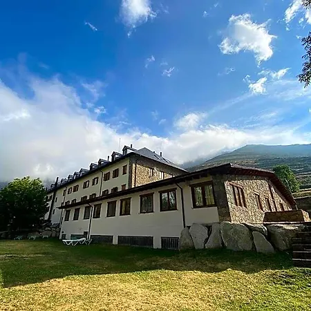 Tauell Hotel