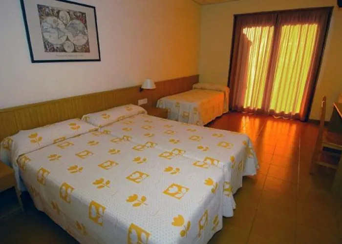 Tauell Hotel 2*