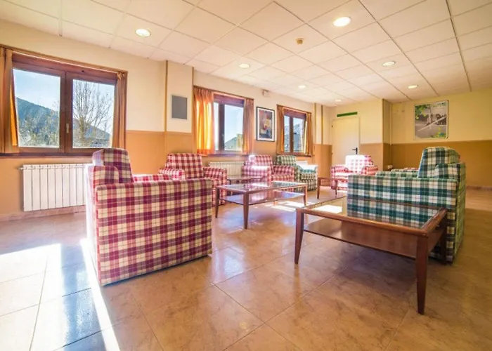 Tauell Hotel 2*