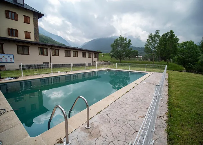 Tauell Hotel 2*